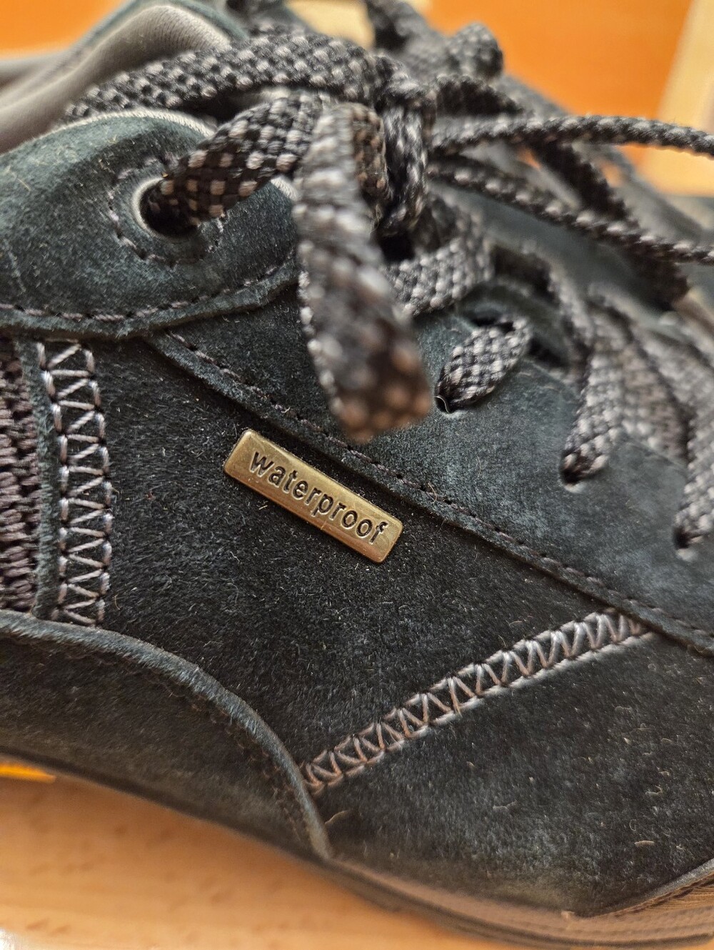 Dansko Paisley Waterproof Sneakers Black Suede Vibram Sole Women's Size EU 38 - Picture 4 of 10